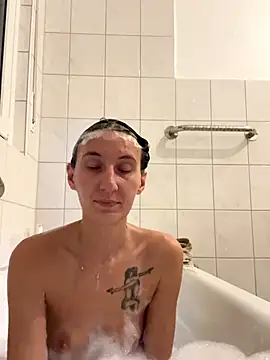 Emilia Mausi online show from September 2025 06:53:02 PM