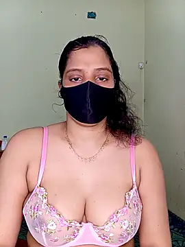 Snapshot of Rose-luckey chatting on November 2025 12:30:01 PM Rose-luckey online show from November 2025 12:30:01 PM