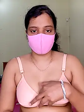 Snapshot of Rose-luckey chatting on December 2025 12:33:02 PM Rose-luckey online show from December 2025 12:33:02 PM