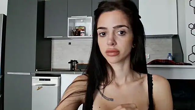 Snapshot of gglingeriee chatting on October 2025 10:54:02 AM gglingeriee online show from October 2025 10:54:02 AM