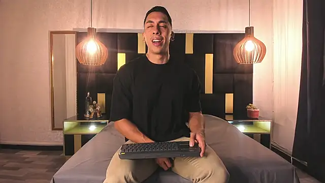 Lucio  Fox online show from January 2026 11:58:01 AM