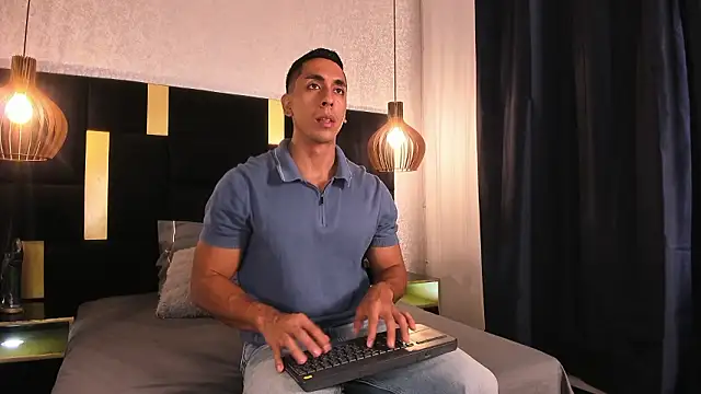 Lucio  Fox online show from March 2026 11:35:01 AM