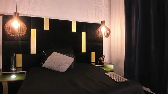 Lucio  Fox online show from April 2026 11:58:01 AM