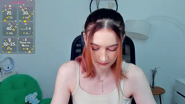 Snapshot of EasterBlink chatting on December 2025 10:11:02 AM EasterBlink online show from December 2025 10:11:02 AM