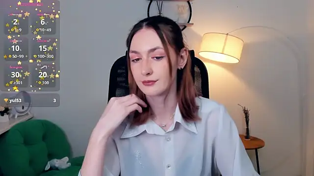 Snapshot of EasterBlink chatting on January 2026 12:18:01 PM EasterBlink online show from January 2026 12:18:01 PM