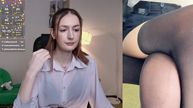 Snapshot of EasterBlink chatting on January 2026 10:19:02 AM EasterBlink online show from January 2026 10:19:02 AM