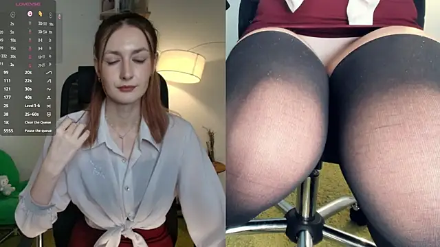 Snapshot of EasterBlink chatting on February 2026 02:28:01 PM EasterBlink online show from February 2026 02:28:01 PM