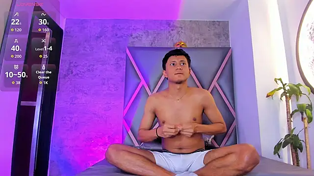 Snapshot of _Leohot_ chatting on December 2025 09:42:01 PM Leohot online show from December 2025 09:42:01 PM