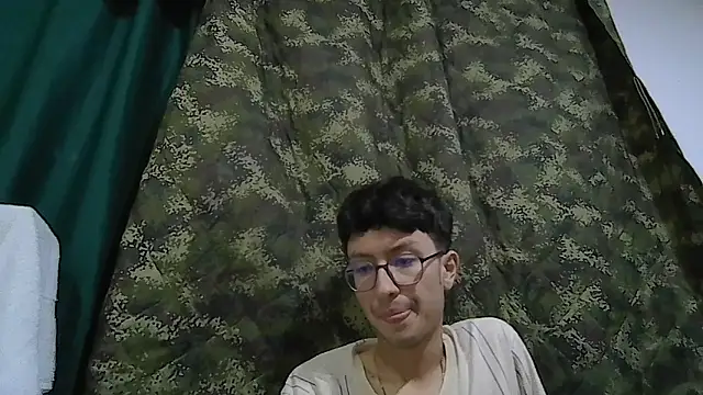 Snapshot of Kevintdx chatting on October 2025 02:39:02 AM Kevintdx online show from October 2025 02:39:02 AM