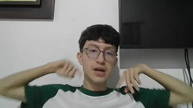 Snapshot of Kevintdx chatting on November 2025 03:17:01 AM Kevintdx online show from November 2025 03:17:01 AM