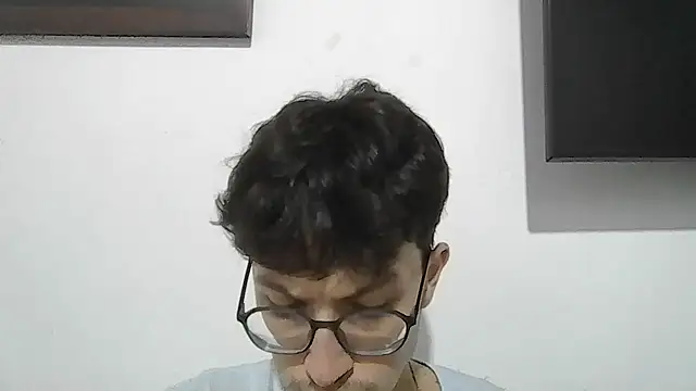 Snapshot of Kevintdx chatting on November 2025 02:54:02 AM Kevintdx online show from November 2025 02:54:02 AM