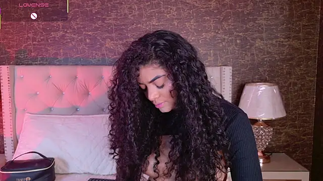 Carly Monroe  online show from November 2025 05:16:02 AM