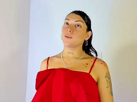 Snapshot of Megan_Gil_ chatting on September 2025 04:28:01 PM Megan Gil online show from September 2025 04:28:01 PM