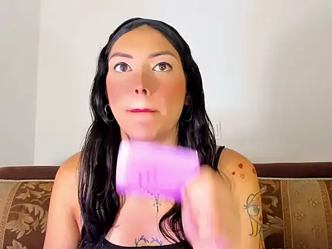 Snapshot of Megan_Gil_ chatting on October 2025 12:57:02 PM Megan Gil online show from October 2025 12:57:02 PM