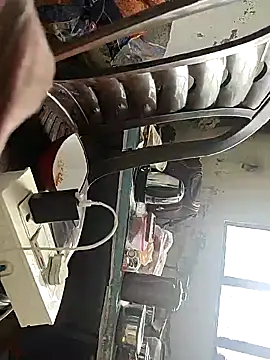 monty935 online show from October 2025 09:48:01 AM