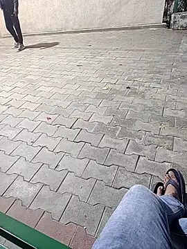 monty935 online show from November 2025 12:59:02 PM