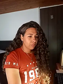 Snapshot of IVONNE_COLLINS33 chatting on November 2025 12:50:02 PM IVONNE COLLINS33 online show from November 2025 12:50:02 PM