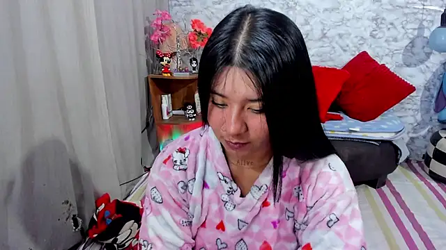 Snapshot of Shaden_11 chatting on September 2025 01:40:01 AM Shaden 11 online show from September 2025 01:40:01 AM