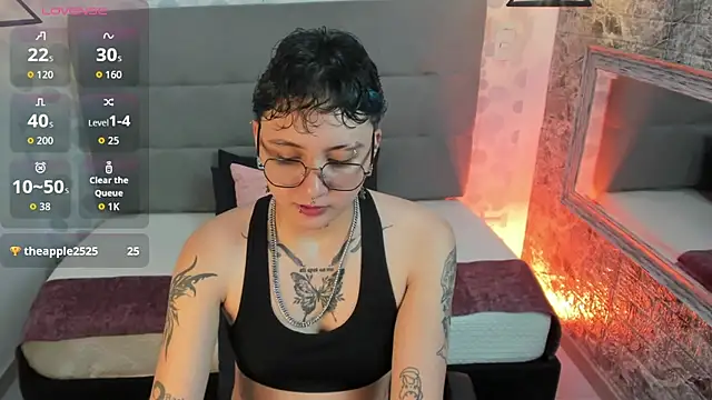 Snapshot of emahills__axelrose chatting on October 2025 01:22:01 AM emahills  axelrose online show from October 2025 01:22:01 AM