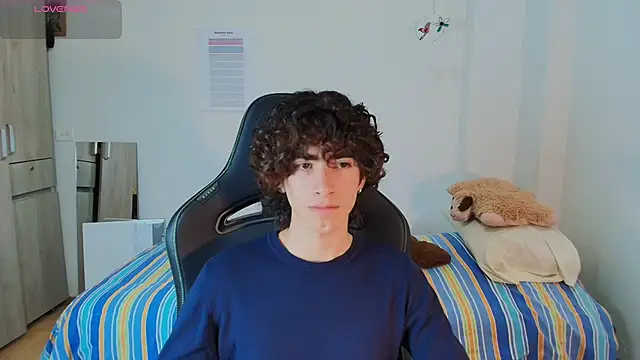 Nude Boy18 online show from February 2026 12:44:02 AM