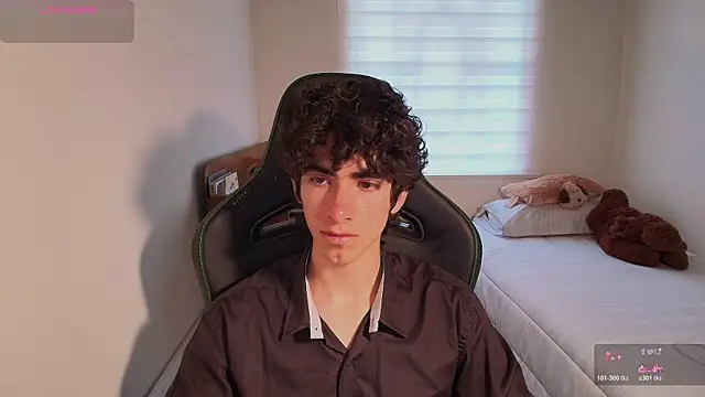 Nude Boy18 online show from June 2026 10:08:01 PM