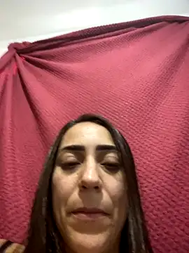 lucioliveira online show from November 2025 05:31:01 PM