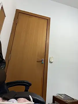 Snapshot of lucioliveira chatting on May 2026 12:39:01 AM lucioliveira online show from May 2026 12:39:01 AM
