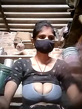 Joshi Love143 online show from December 2025 10:02:01 AM