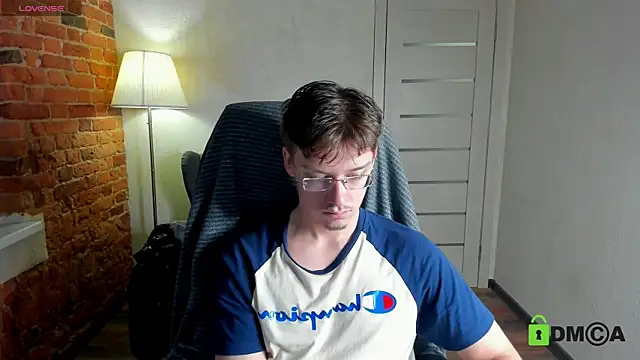 Harm Dick online show from December 2025 12:43:01 PM