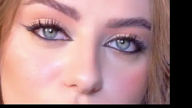 Sienna Voss online show from November 2025 07:56:01 PM