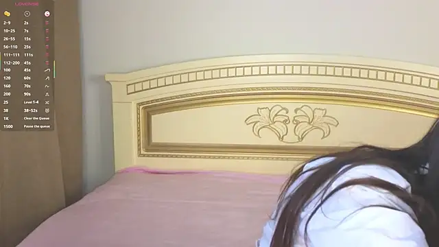 SoftieDream online show from December 2025 06:17:02 AM