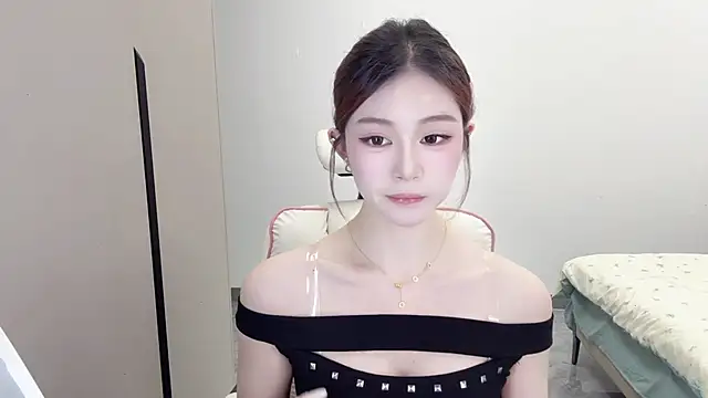 Snapshot of Cookie-oo chatting on October 2025 11:29:02 AM Cookie-oo online show from October 2025 11:29:02 AM