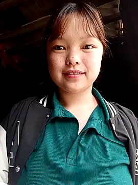 XoiXoi232 online show from October 2025 04:24:01 AM