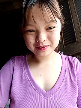 XoiXoi232 online show from November 2025 07:07:01 AM