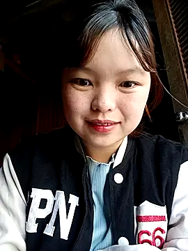 XoiXoi232 online show from November 2025 01:40:01 AM