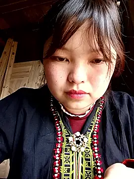 XoiXoi232 online show from February 2026 05:04:01 AM