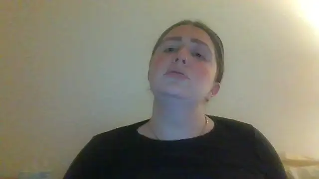 Snapshot of CherryJuneExperience chatting on December 2025 12:59:02 AM CherryJuneExperience online show from December 2025 12:59:02 AM