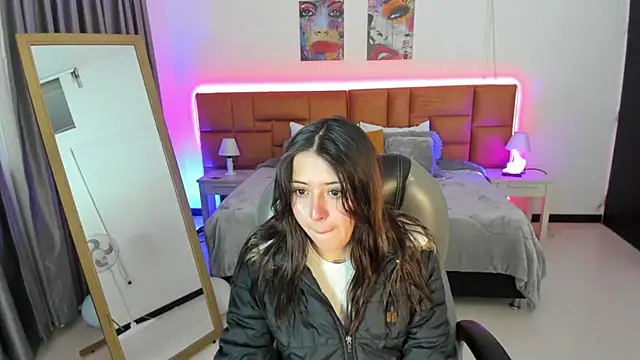 Catti Brie online show from April 2026 11:24:02 AM