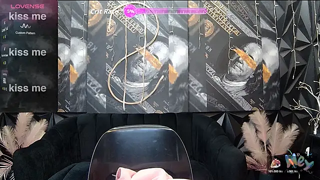 Snapshot of Lilmisbaddyxxx chatting on November 2025 07:56:02 PM Lilmisbaddyxxx online show from November 2025 07:56:02 PM