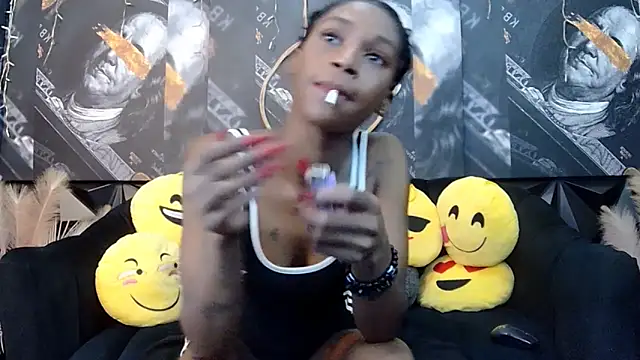 Lilmisbaddyxxx online show from February 2026 05:20:02 PM