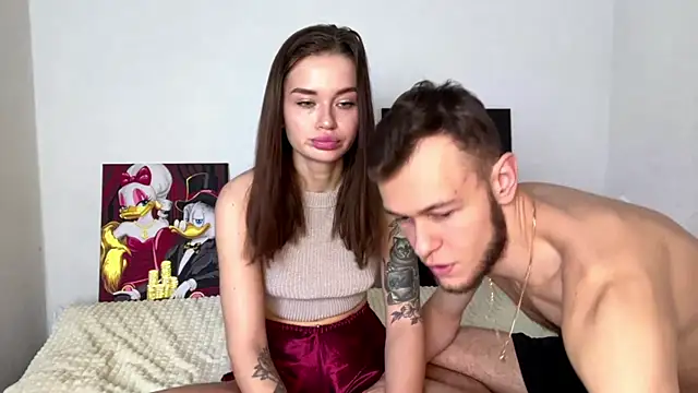 Snapshot of Petal_Couple chatting on November 2025 09:28:02 AM Petal Couple online show from November 2025 09:28:02 AM