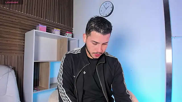 Axel grey  online show from October 2025 12:13:02 PM