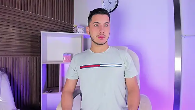 Snapshot of Axel_grey_ chatting on October 2025 12:13:02 PM Axel grey online show from October 2025 12:13:02 PM