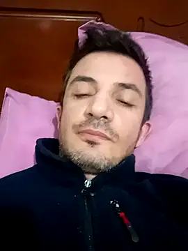 Snapshot of OGUZOZAN chatting on November 2025 03:34:01 AM OGUZOZAN online show from November 2025 03:34:01 AM