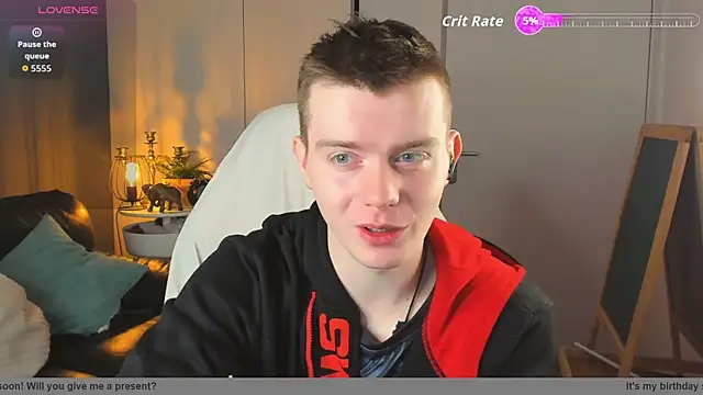 Snapshot of Happydeimos chatting on November 2025 09:25:02 PM Happydeimos online show from November 2025 09:25:02 PM