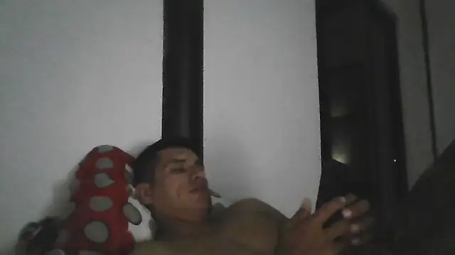 Snapshot of turcosexoactivo chatting on October 2025 01:50:02 AM turcosexoactivo online show from October 2025 01:50:02 AM