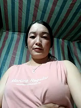 Snapshot of Bliss_rose chatting on September 2025 01:11:02 PM Bliss rose online show from September 2025 01:11:02 PM