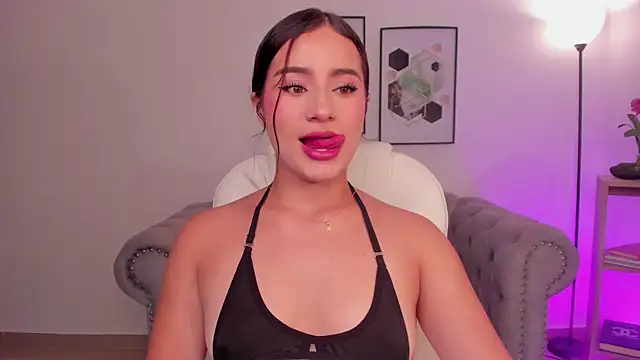 Saskia litt online show from September 2025 02:00:02 AM