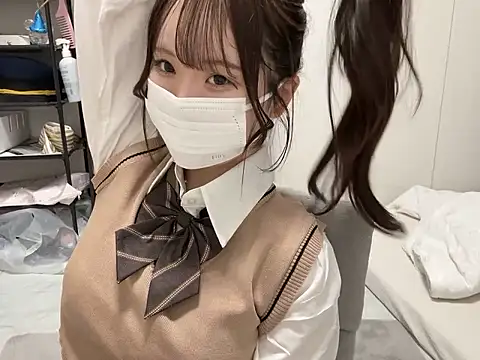 nano-da-u online show from October 2025 02:12:01 PM