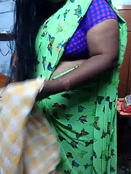 Snapshot of TAMIL_ELAKKIYA chatting on November 2025 04:00:01 AM TAMIL ELAKKIYA online show from November 2025 04:00:01 AM